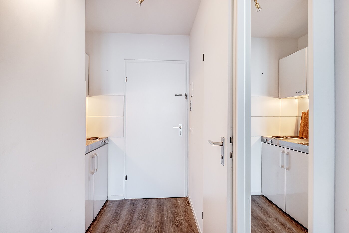 フラット 部屋数 1 部屋 | München-Maxvorstadt | 2110ML7 | Flur
