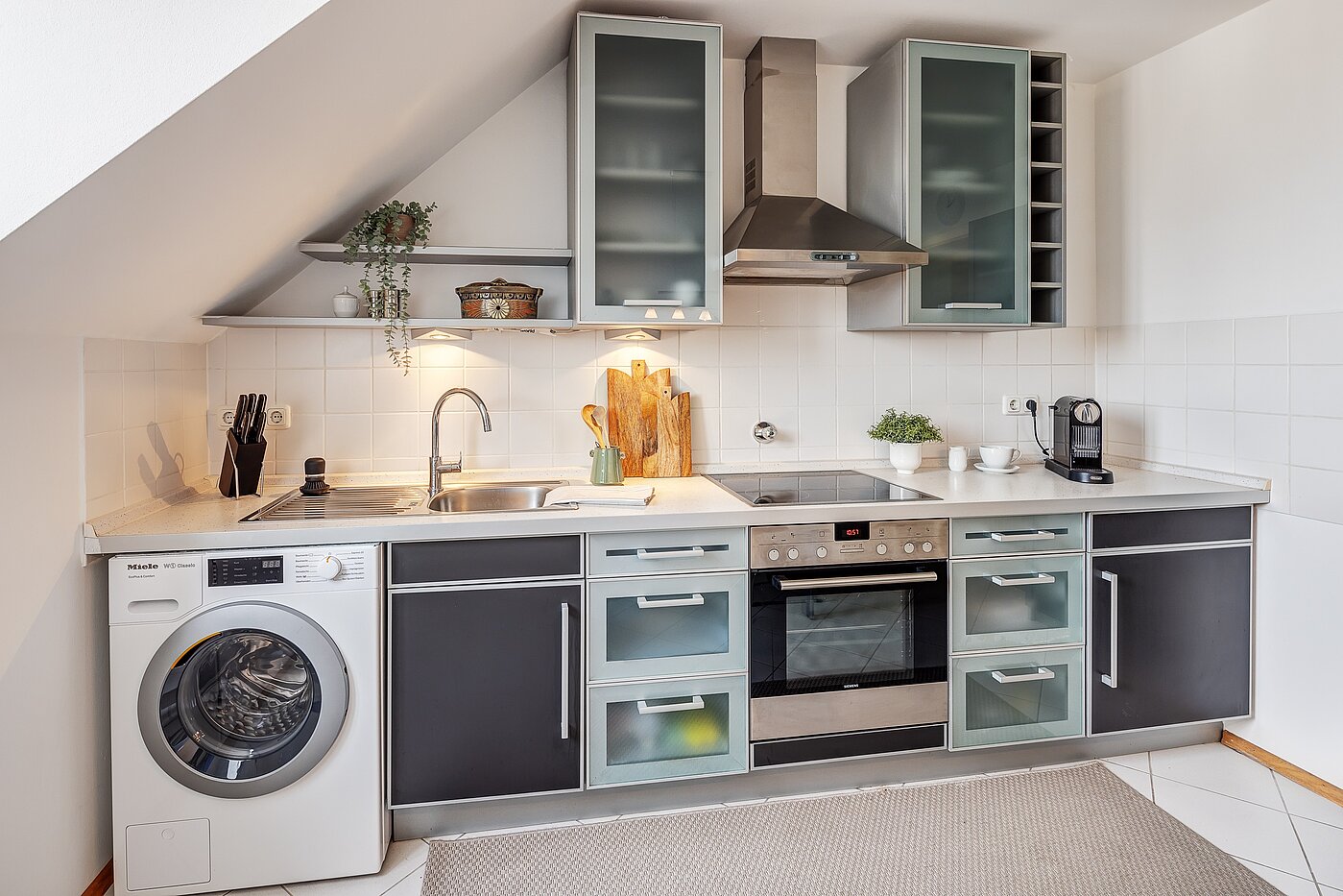 アティック・フラット（屋根裏） 部屋数 2 部屋 | München-Au | 2209ML3 | Platz für die Waschmaschine
