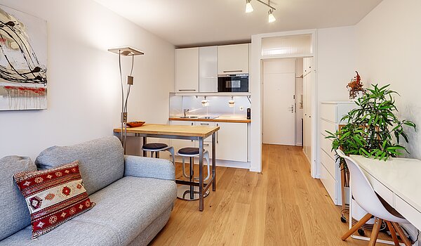 フラット 部屋数 1 部屋 | München-Schwabing | 70475 | Wohnzimmer...
