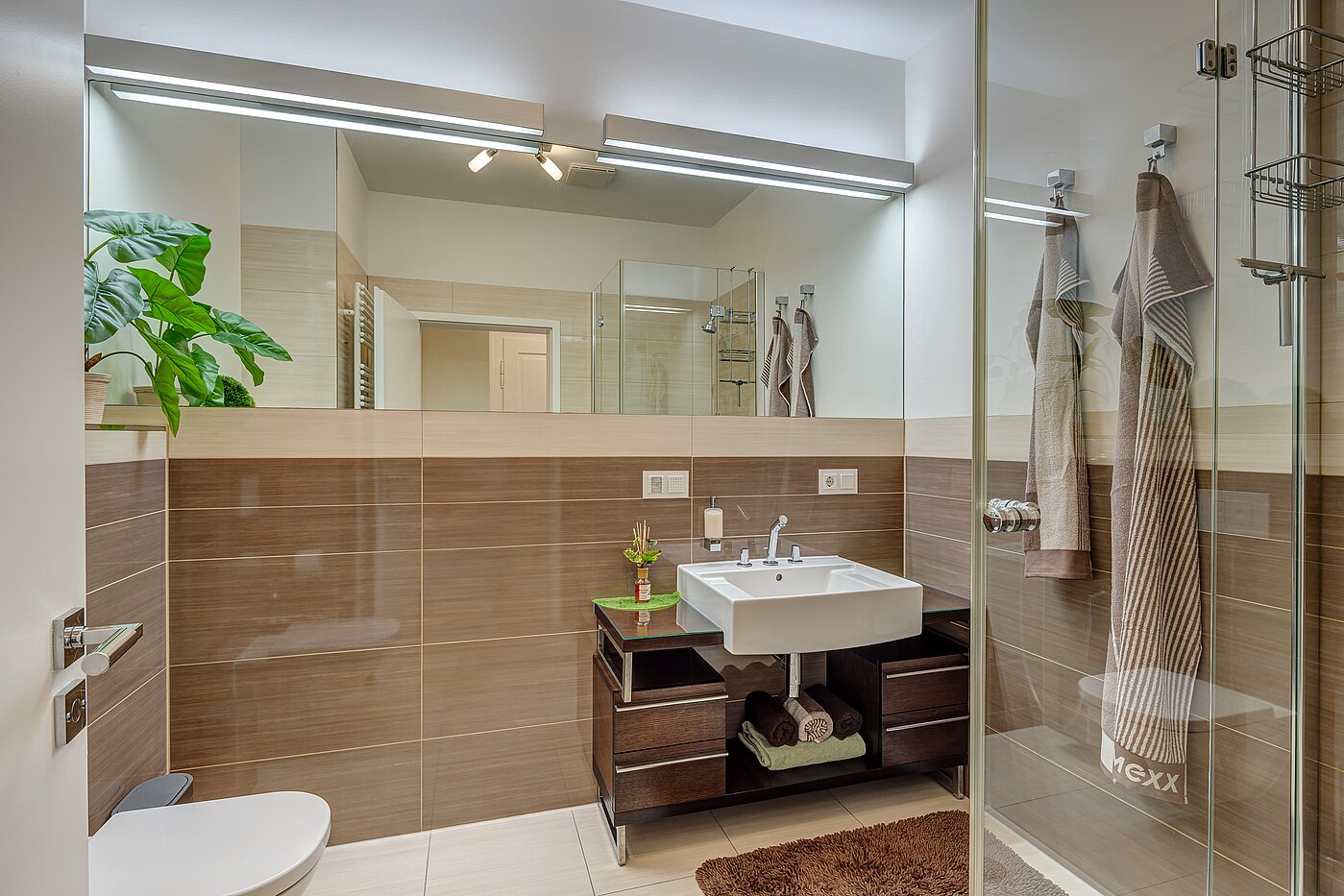 フラット 部屋数 1 部屋 | München-Neuhausen | 70235 | Bad mit Dusche...