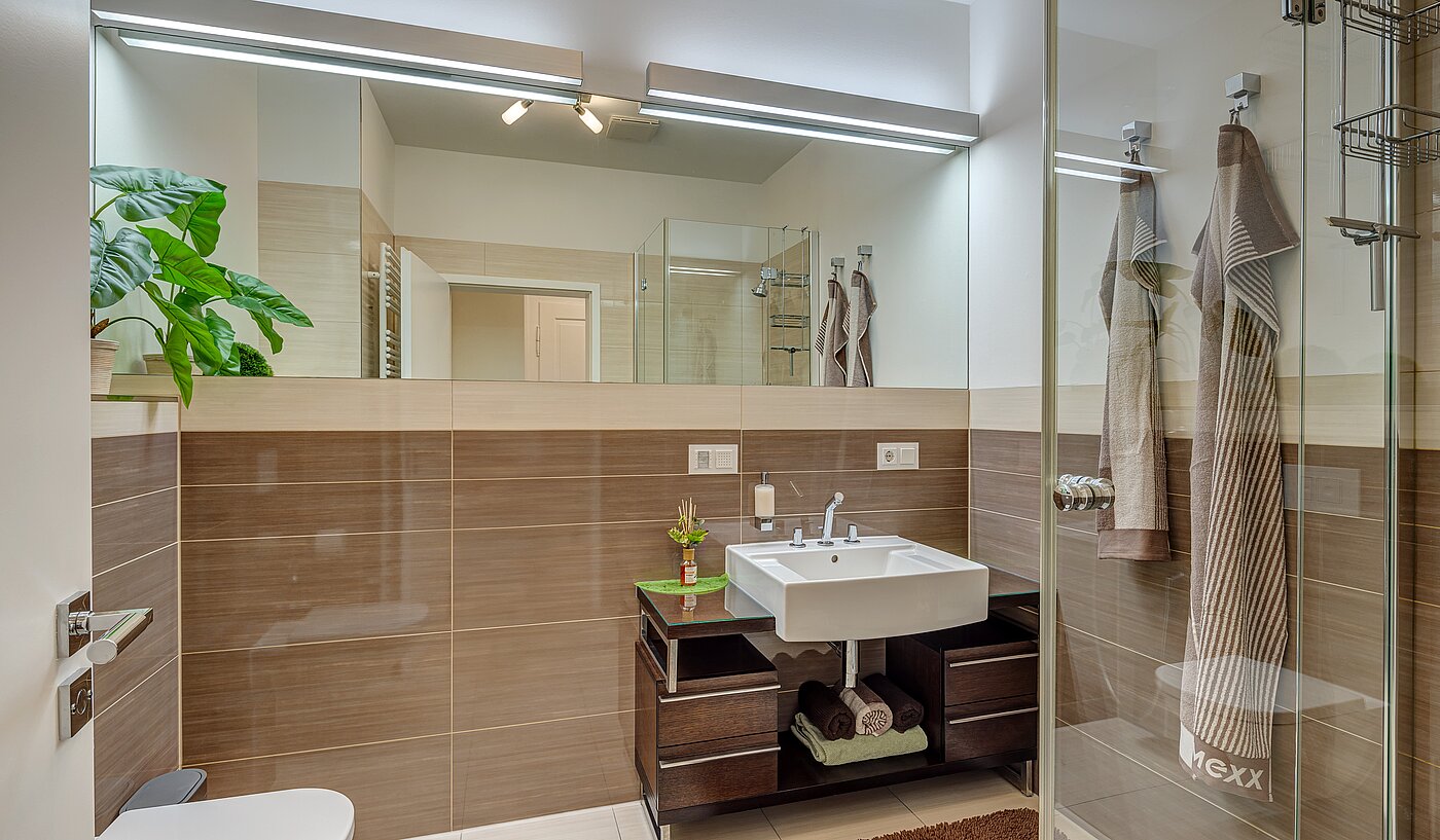 フラット 部屋数 1 部屋 | München-Neuhausen | 70235 | Bad mit Dusche...