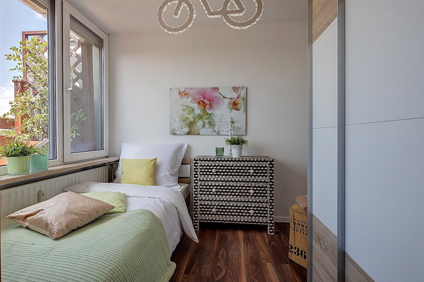 フラット 部屋数 1.5 部屋 | München-Neuhausen | 1807ML3 | Separates Schlafzimmer