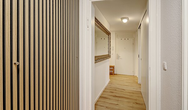アティック・フラット（屋根裏） 部屋数 4.5 部屋 | München-Ludwigsvorstadt | 70461 | Diele 1