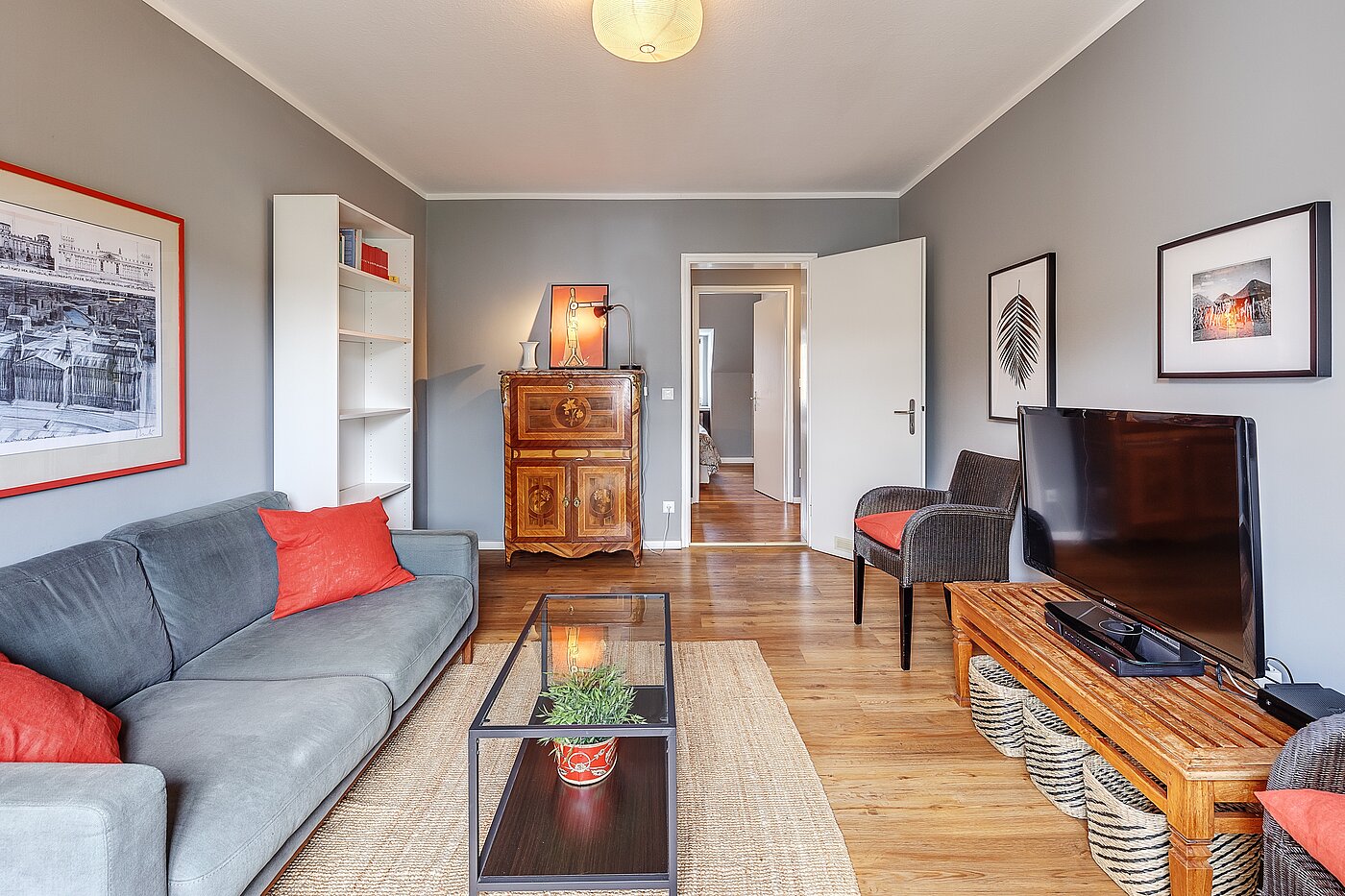 フラット 部屋数 2 部屋 | München-Maxvorstadt | 2211ML6 | Blick zur Diele