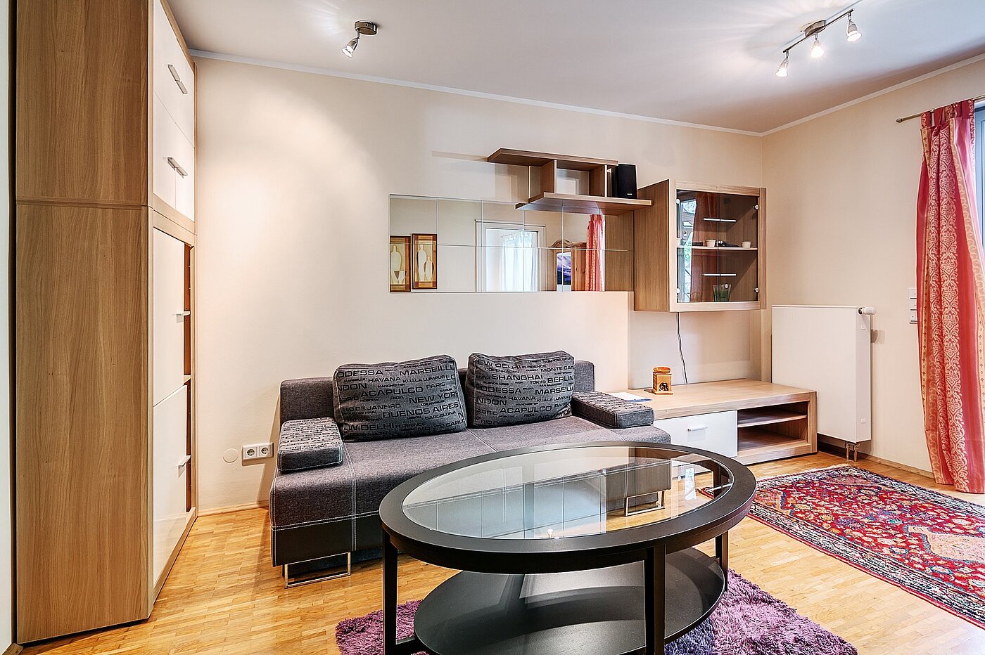 フラット 部屋数 1.5 部屋 | München-Ramersdorf | 2004ML6 | Helles Wohnzimmer mit ...