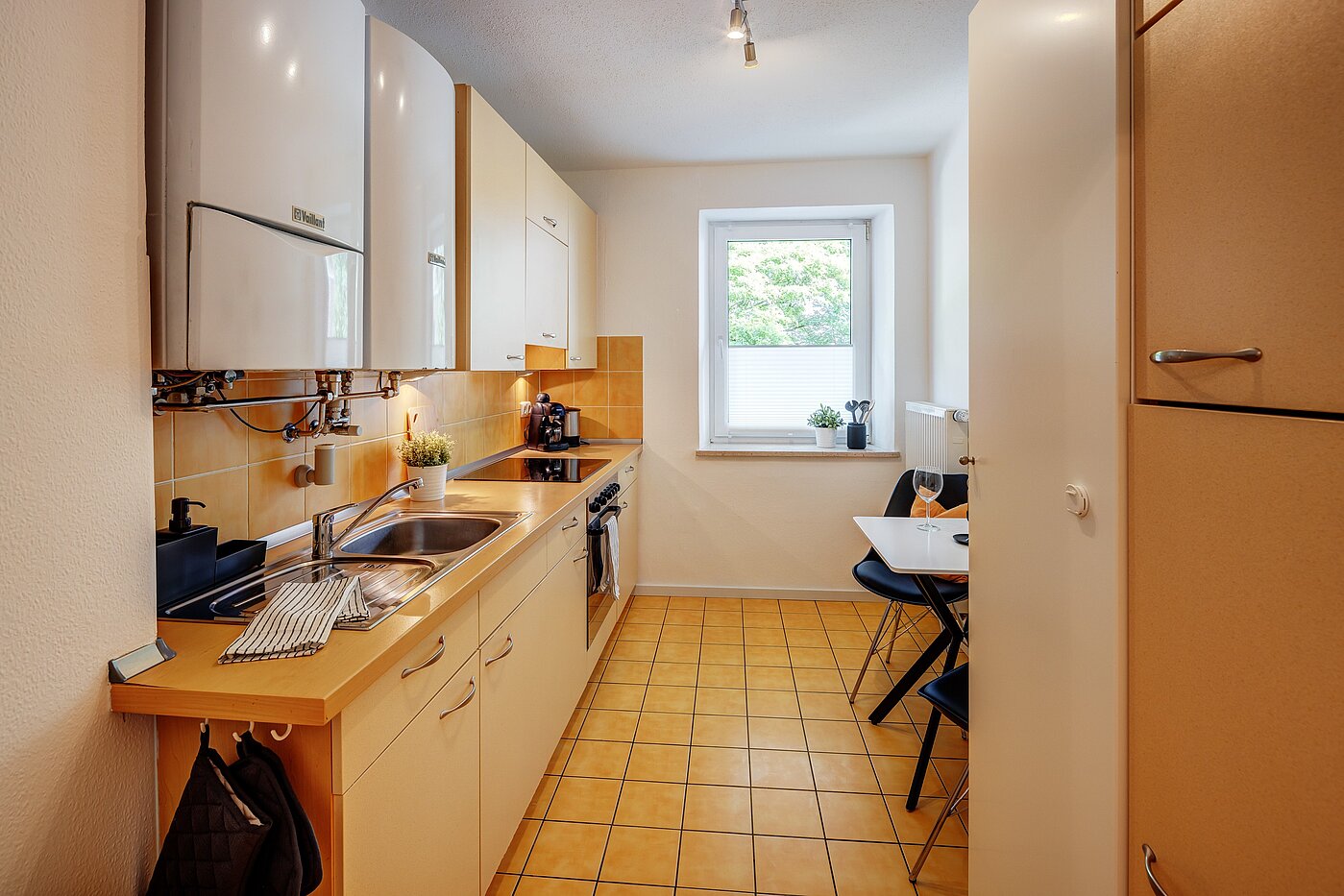 フラット 部屋数 2.5 部屋 | München-Isarvorstadt | 70121 | Küche mit Fenster...