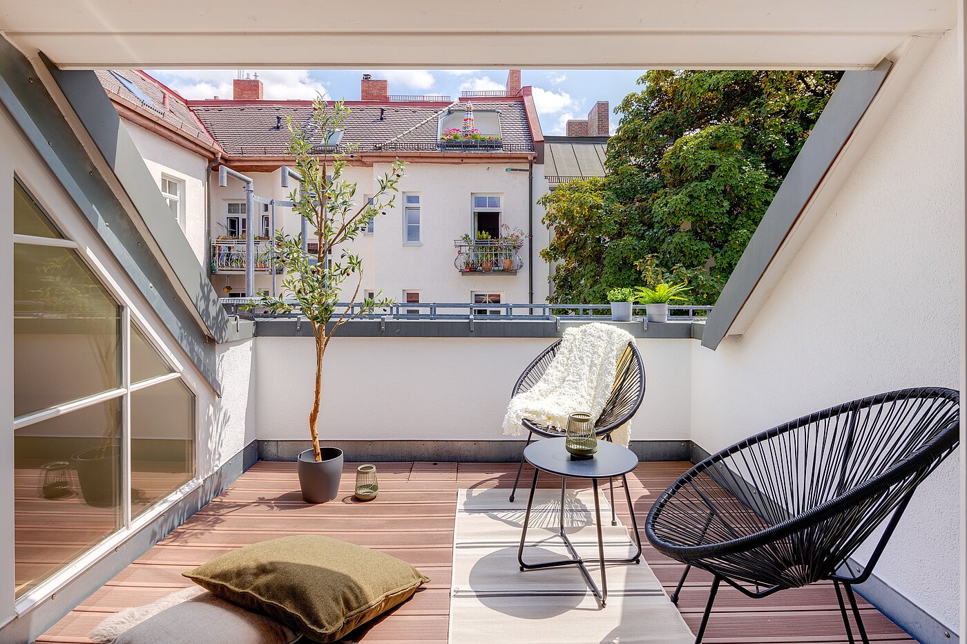 アティック・フラット（屋根裏） 部屋数 1 部屋 | München-Sendling | 700402 | Herrliche Sonnenstunden