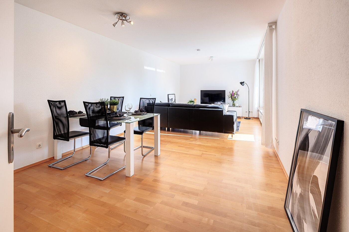 フラット 部屋数 3 部屋 | München-Oberföhring | 70246 | ...und Platz zum Essen