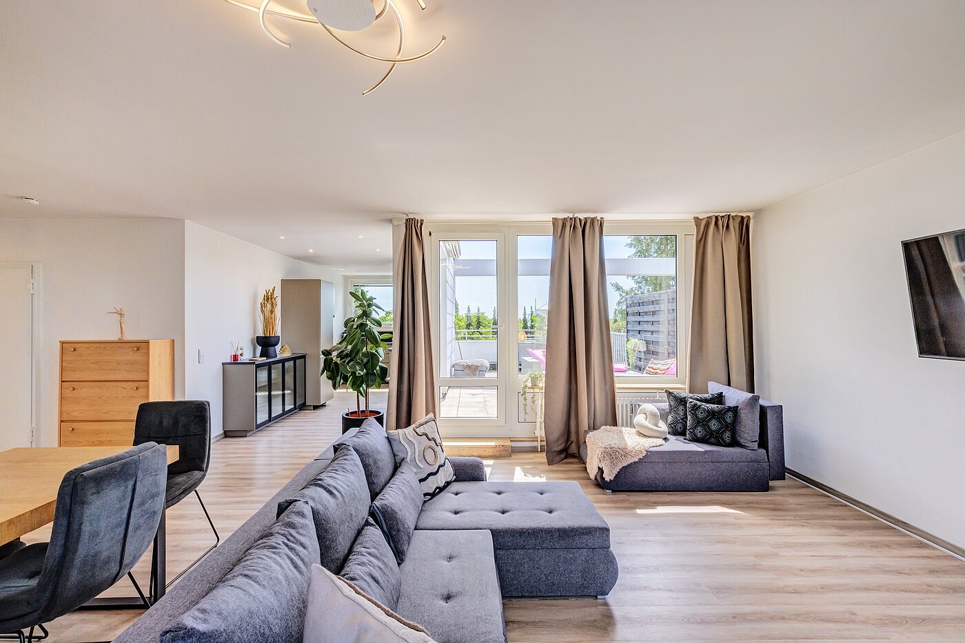 Terrassenwohnung 部屋数 3.5 部屋 | München-Berg am Laim | 123456 | Wohnzimmer
