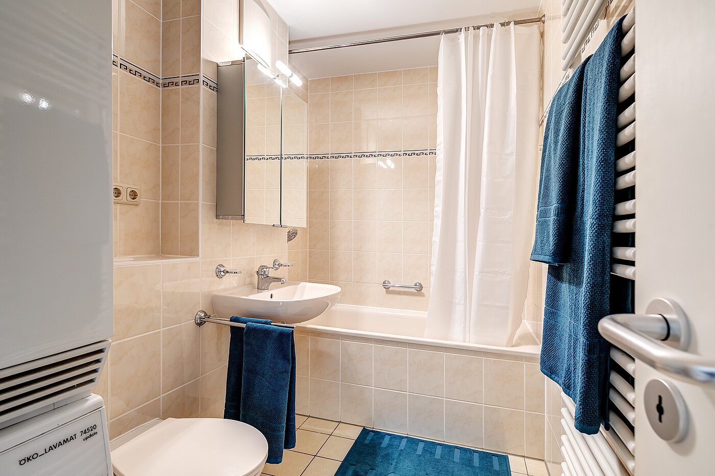 フラット 部屋数 4 部屋 | 1709ML3 | Bad mit Badewanne....