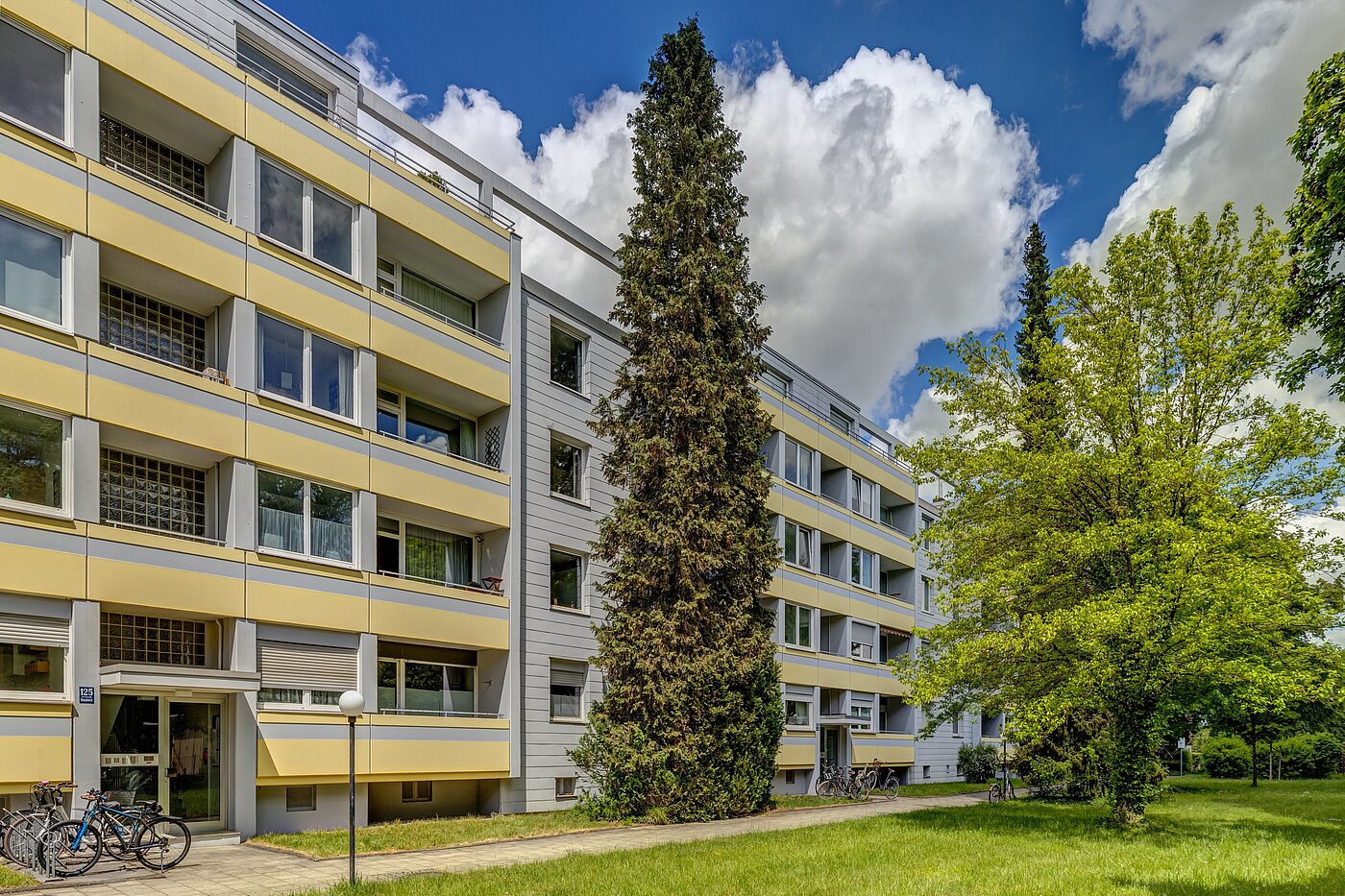 Terrassenwohnung 部屋数 3.5 部屋 | München-Berg am Laim | 70451 | Gebäudeansicht