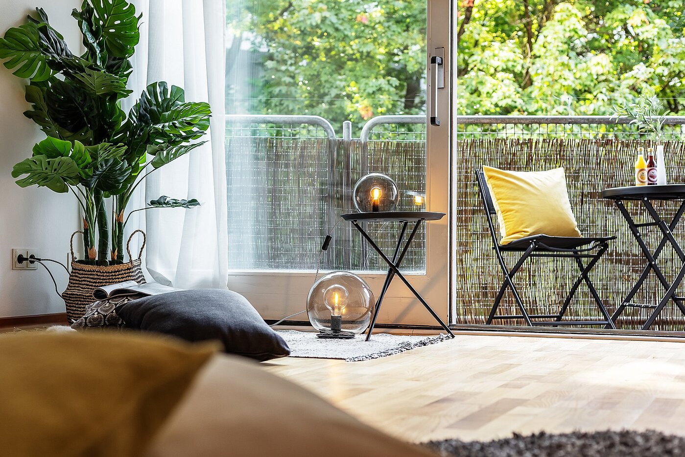 フラット 部屋数 2 部屋 | München-Schwabing | 2109ML3 | Große Fensterfront