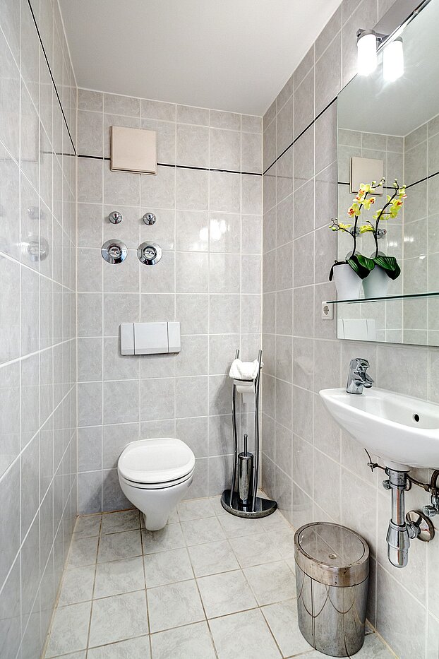 フラット 部屋数 2 部屋 | München-Schwabing | 70102 | Separates WC...