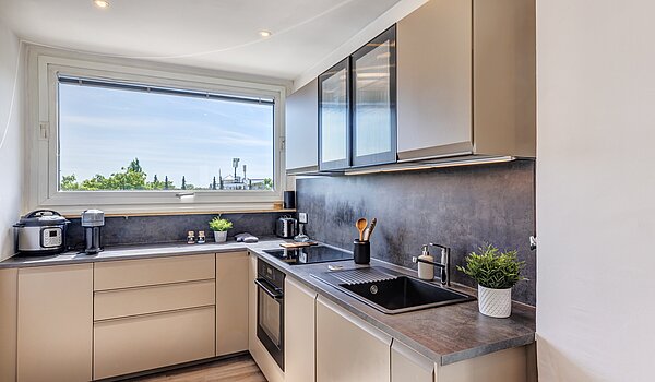Terrassenwohnung 部屋数 3.5 部屋 | München-Berg am Laim | 704511 | Moderne Küche