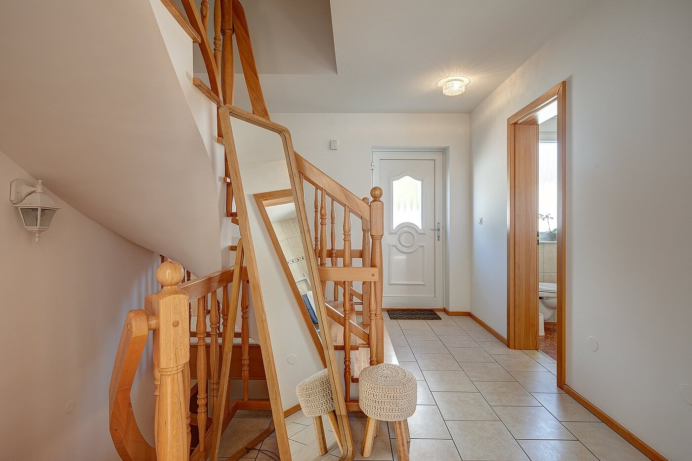 フラット 部屋数 5 部屋 | München-Aubing | 1804ML3 | Massive Holztreppe