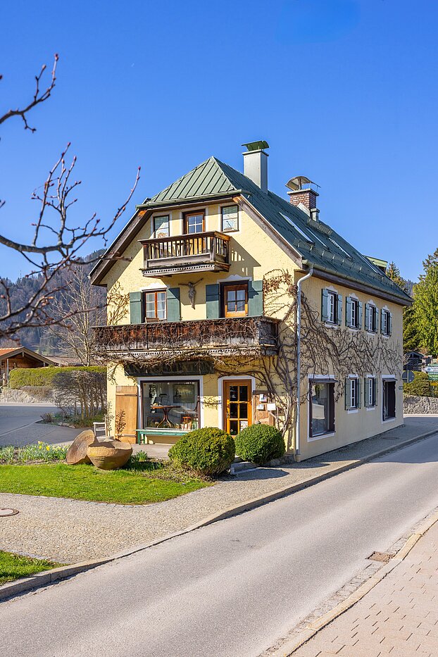 Mehrfamilienhaus 部屋数 11 部屋 | Rottach-Egern | 70215 | Denkmalgeschütztes Haus...