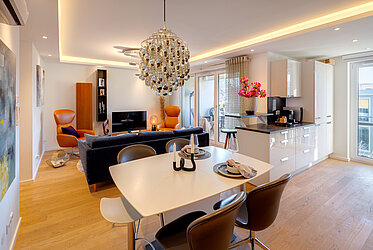 Bogenhausen：家族向けの4部屋のアパート、西向きのバルコニー付き - 空室