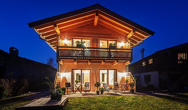 フラット 部屋数 6 部屋 | 70095 | Das Landhaus am Abend