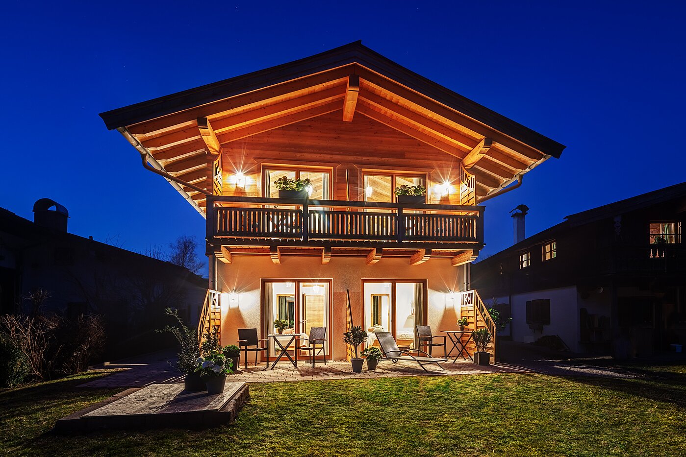 フラット 部屋数 6 部屋 | 70095 | Das Landhaus am Abend