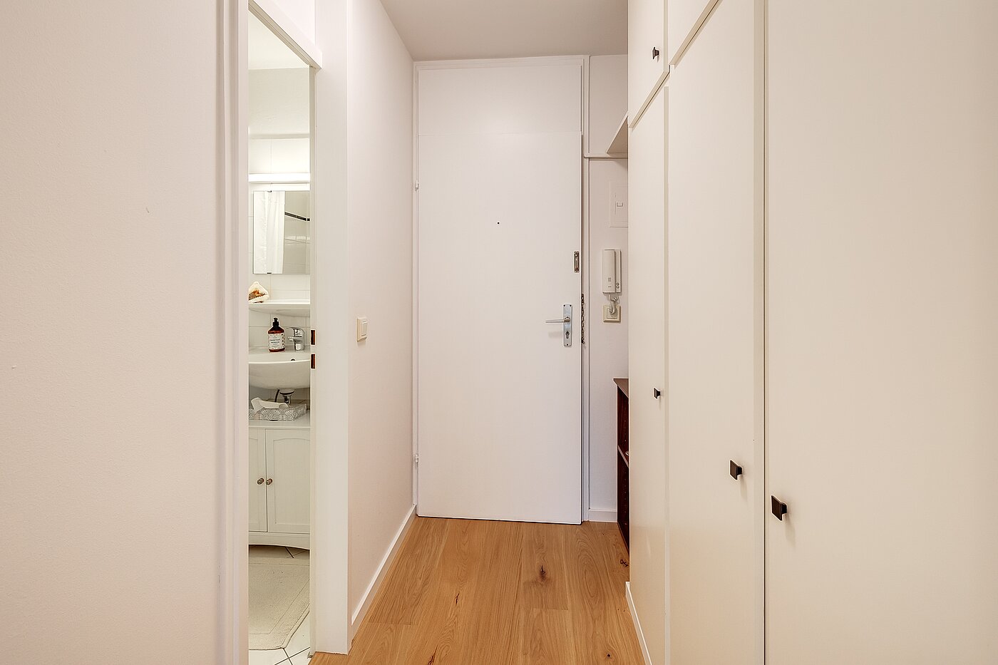 フラット 部屋数 1 部屋 | München-Schwabing | 70475 | Flur...