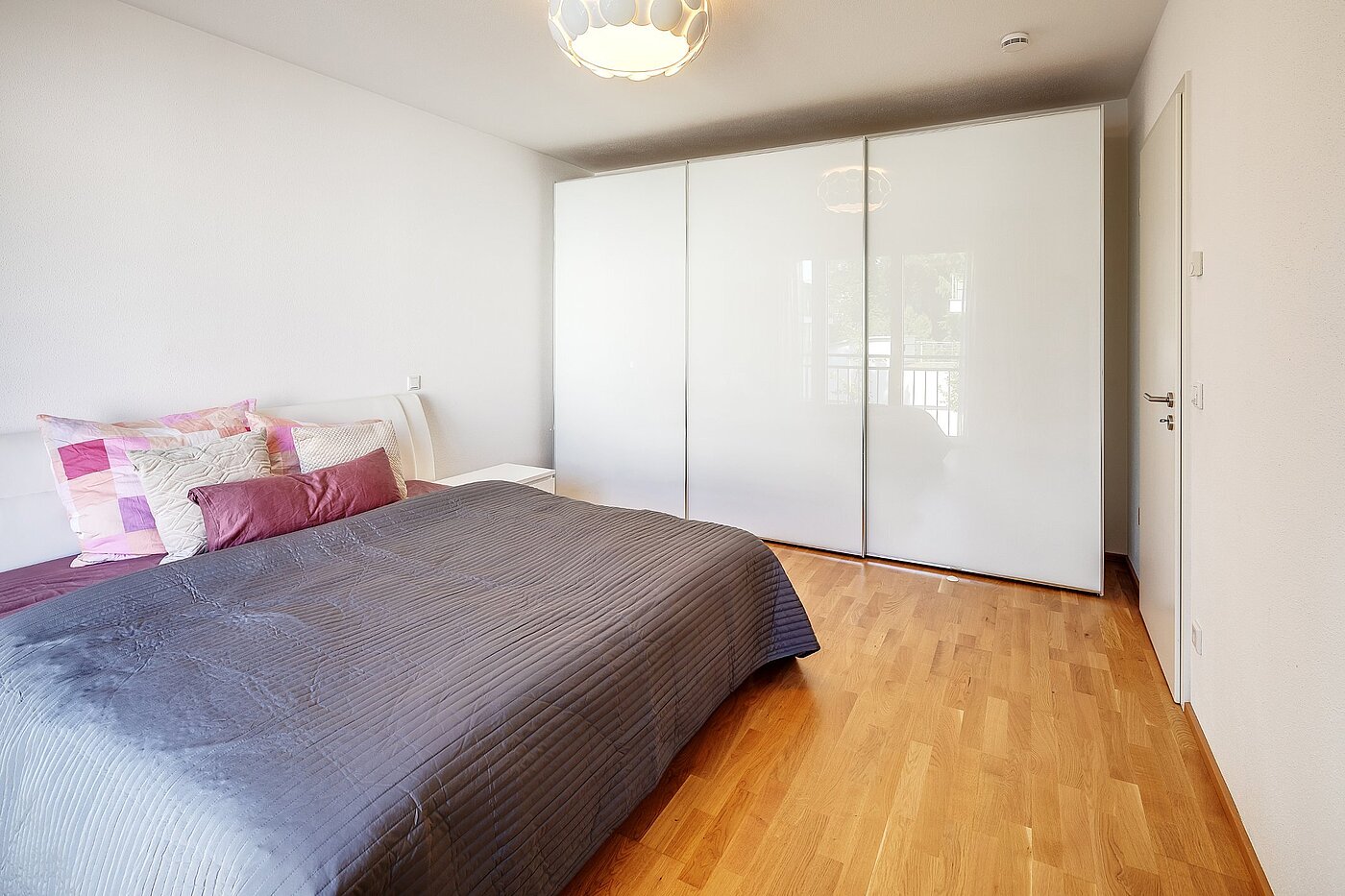 セミ・デタッチド・ハウス（一戸建てを二つに分けた家屋） 部屋数 6 部屋 | München-Pasing | 2007ML5 | ...mit ausreichend Stauraum