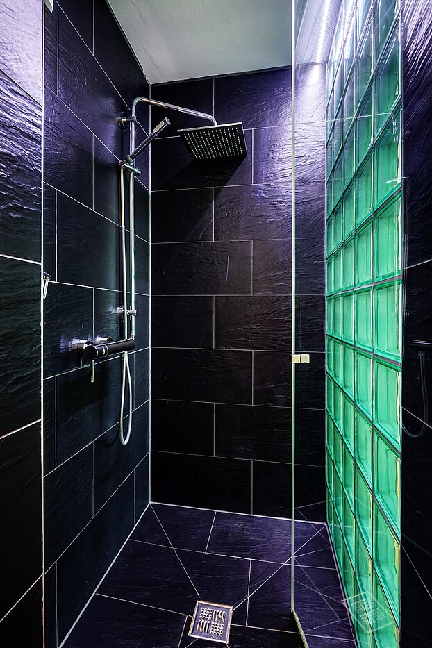 フラット 部屋数 2 部屋 | München-Au | 70108 | Dusche mit Schieferplatten