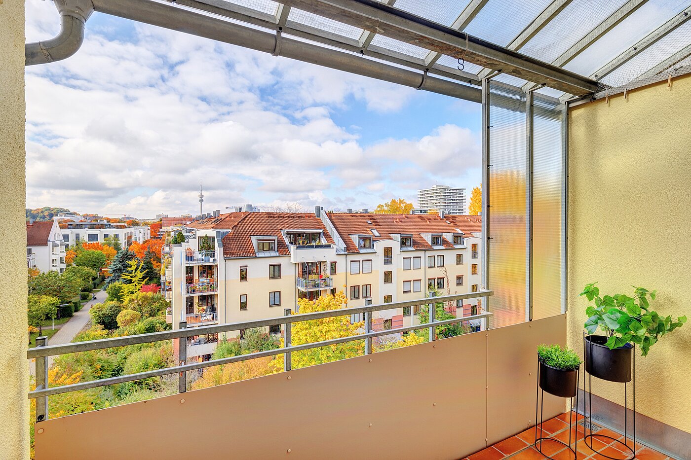 フラット 部屋数 3 部屋 | München-Schwabing | 70299 | Ausblick Loggia