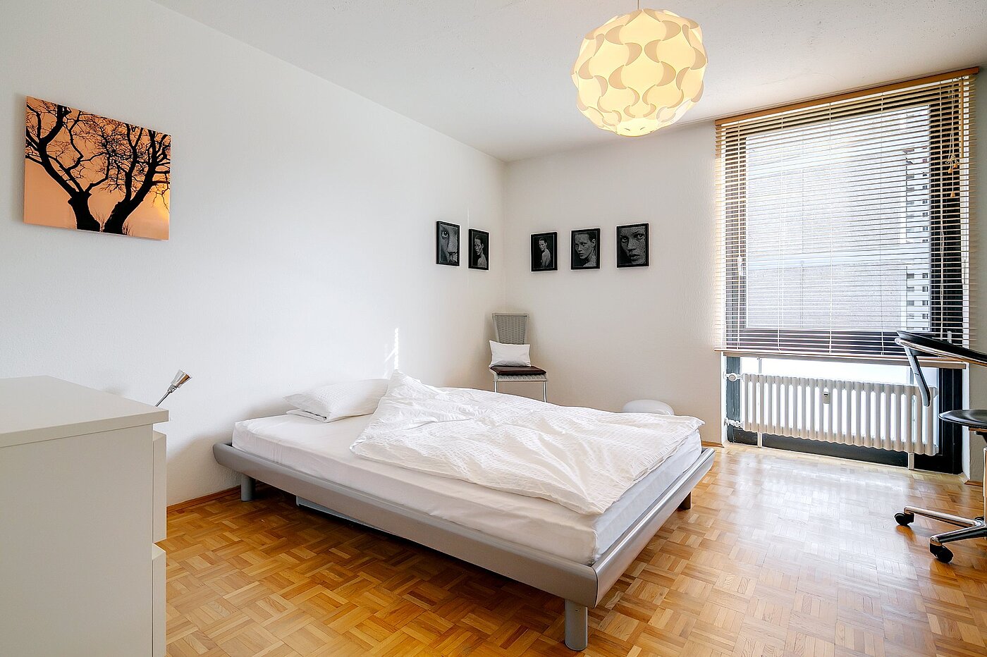 フラット 部屋数 2 部屋 | München-Schwabing | 2004ML1 | Geräumiges Schlafzimmer