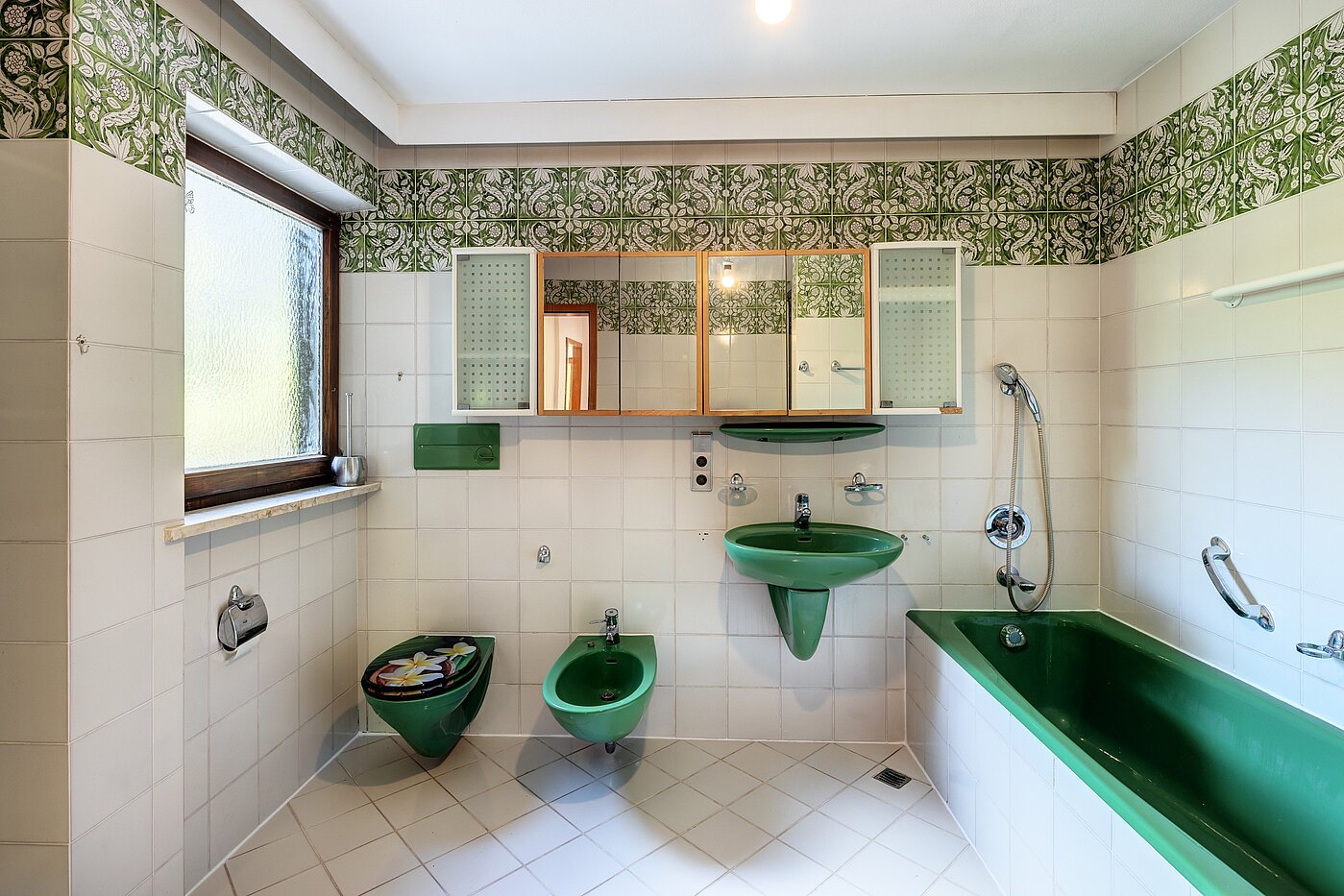 角のテラスハウス 部屋数 5 部屋 | Penzberg | 701121 | Bad mit Badewanne...