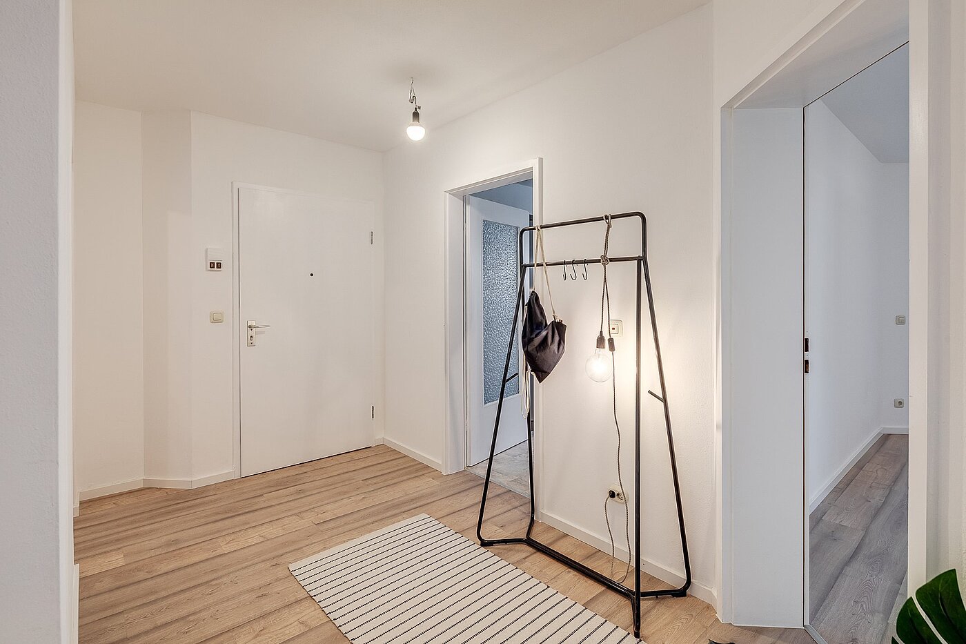 フラット 部屋数 4.5 部屋 | München-Perlach | 2003ML6 | Großer Eingangsbereich...