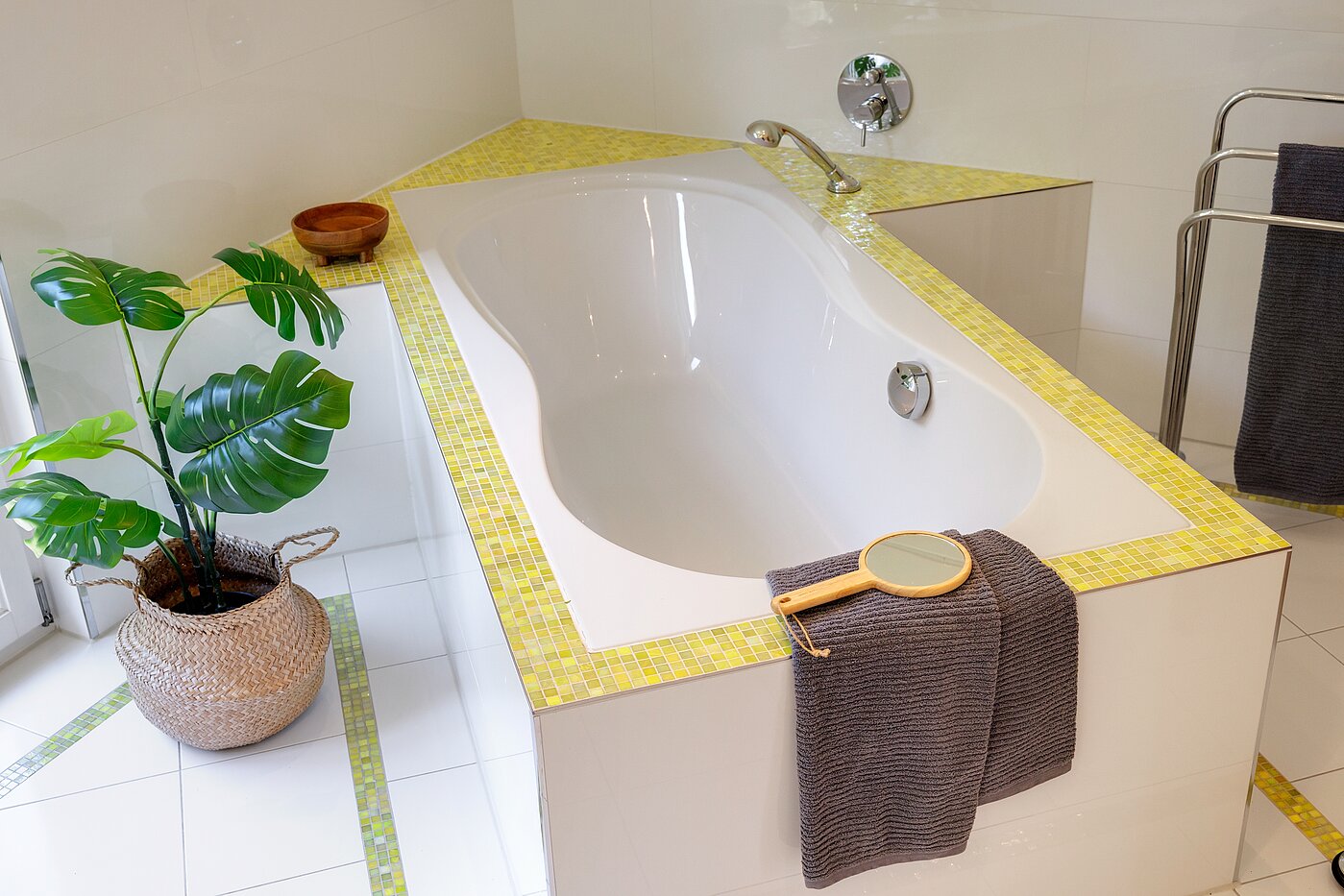 一戸建て 部屋数 5 部屋 | Icking | 70438 | ...freistehender Wanne...