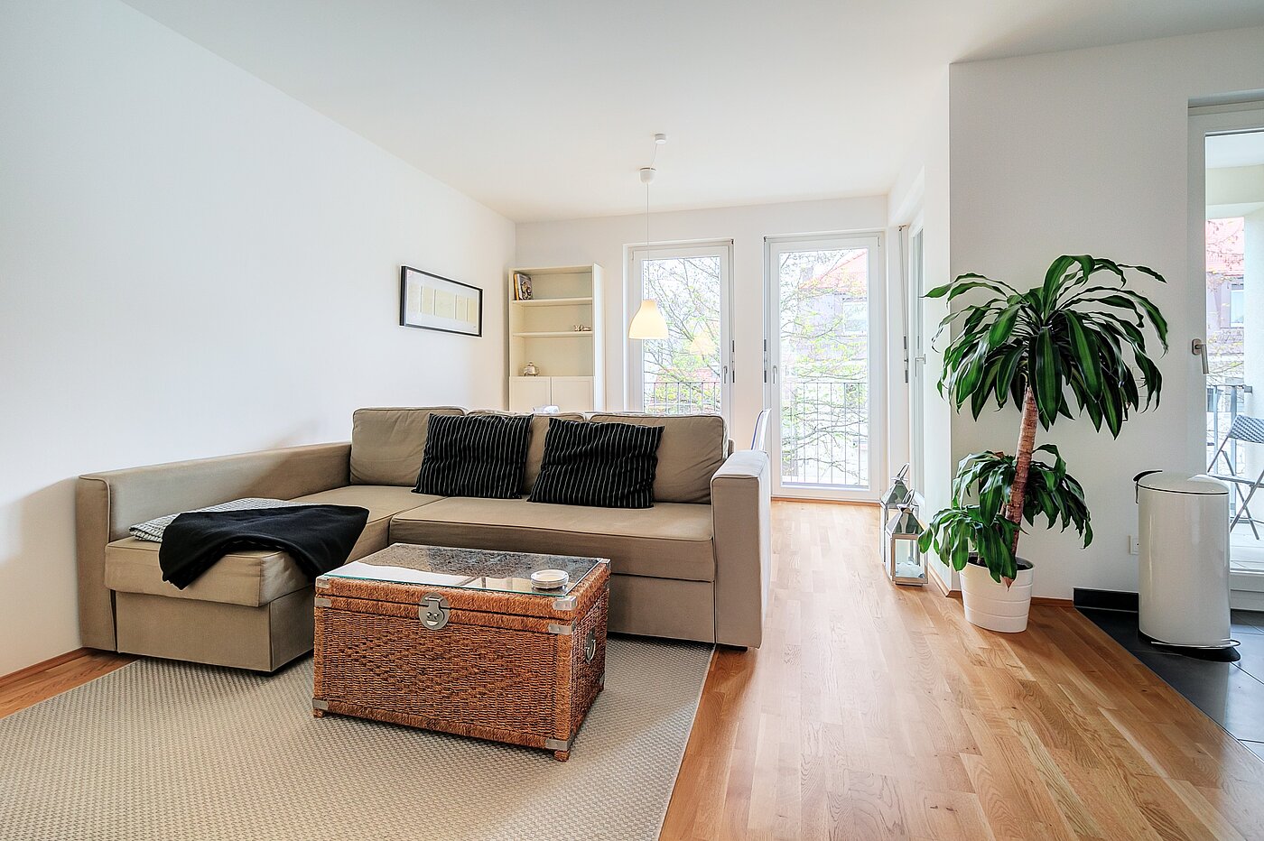 フラット 部屋数 3 部屋 | München-Moosach | 70164 | Wohn- Essbereich...