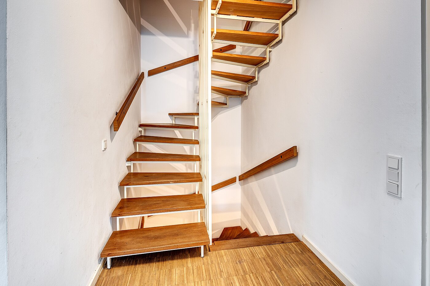 角のテラスハウス 部屋数 6 部屋 | Germering | 70033 | Auf dem Weg...