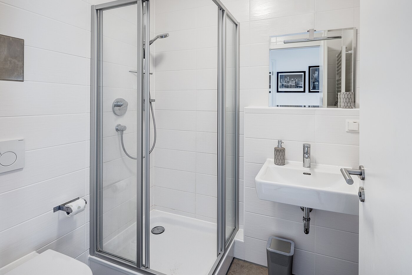 フラット 部屋数 3 部屋 | 70483 | ...Dusche