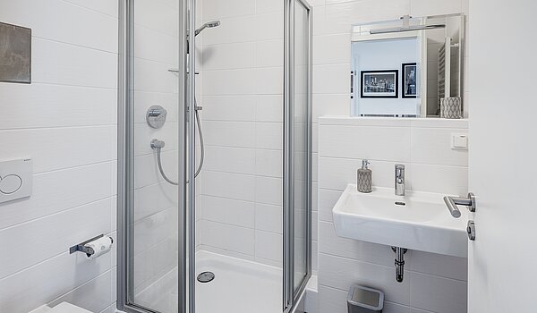 フラット 部屋数 3 部屋 | 70483 | ...Dusche