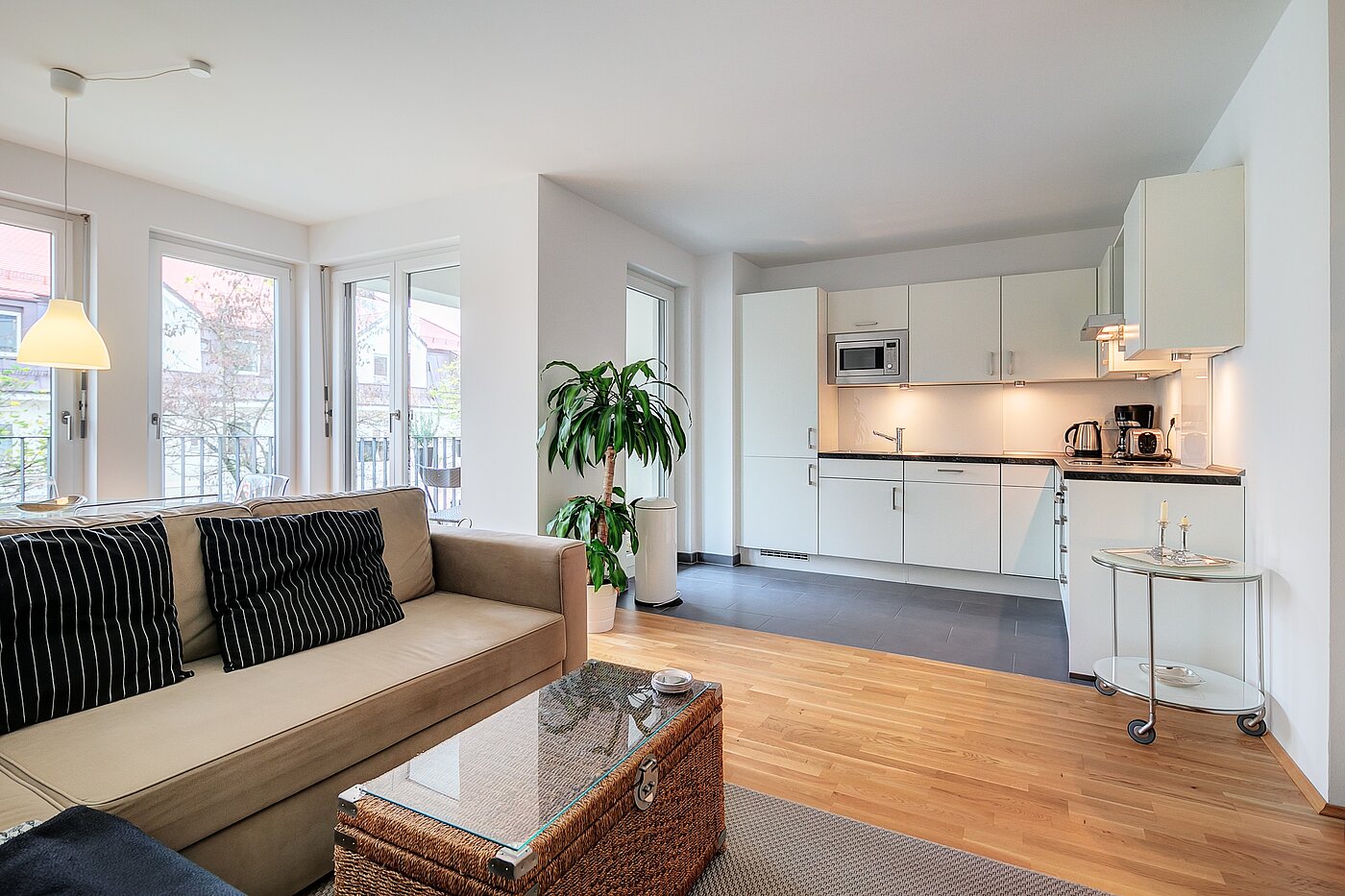 フラット 部屋数 3 部屋 | München-Moosach | 70164