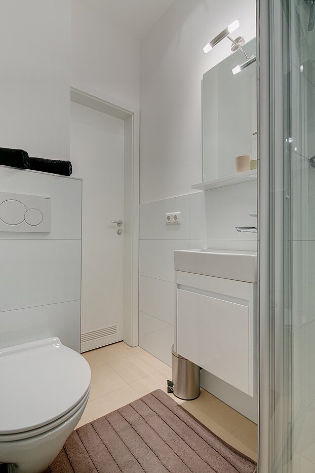 フラット 部屋数 4 部屋 | München-Neuhausen | 70471 | ...mit Dusche