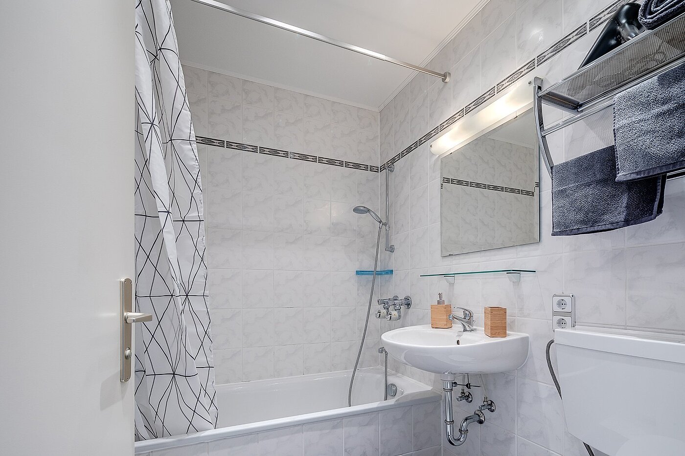 フラット 部屋数 1 部屋 | München-Moosach | 1903ML3 | Bad mit Badewanne