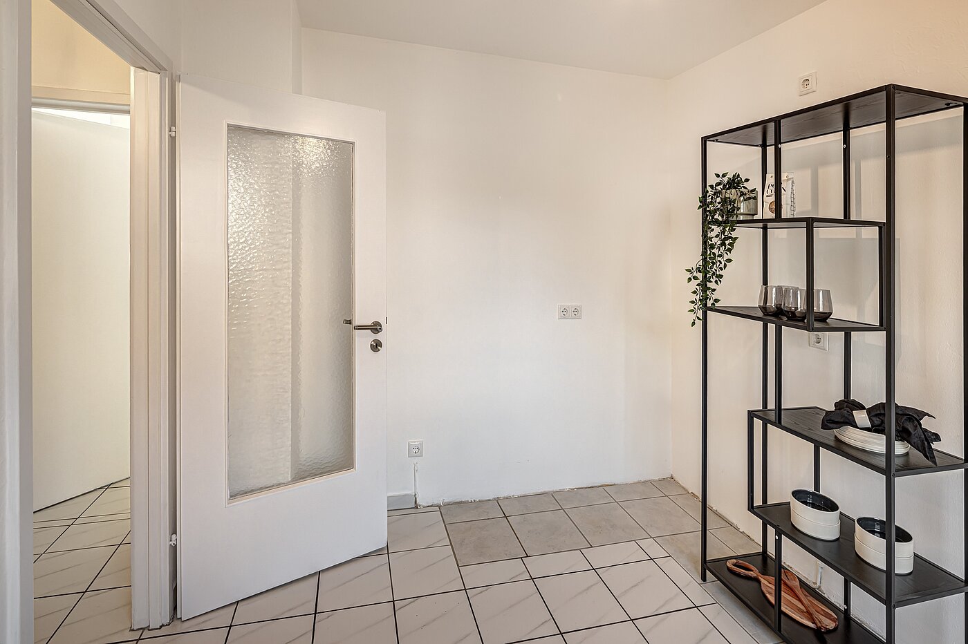 センターハウス 部屋数 5 部屋 | Unterschleißheim | 70187 | Große Küche mit viel Platz...