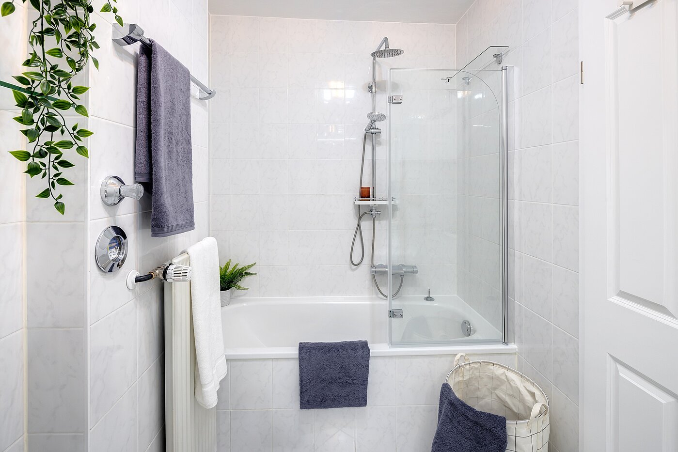 フラット 部屋数 3 部屋 | München-Obergiesing | 70028 | ...und Duschwand
