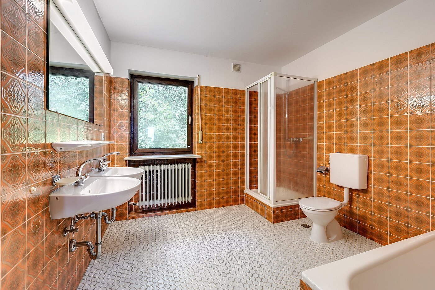 センターハウス 部屋数 5 部屋 | München-Obermenzing | 1907ML6 | großes Bad