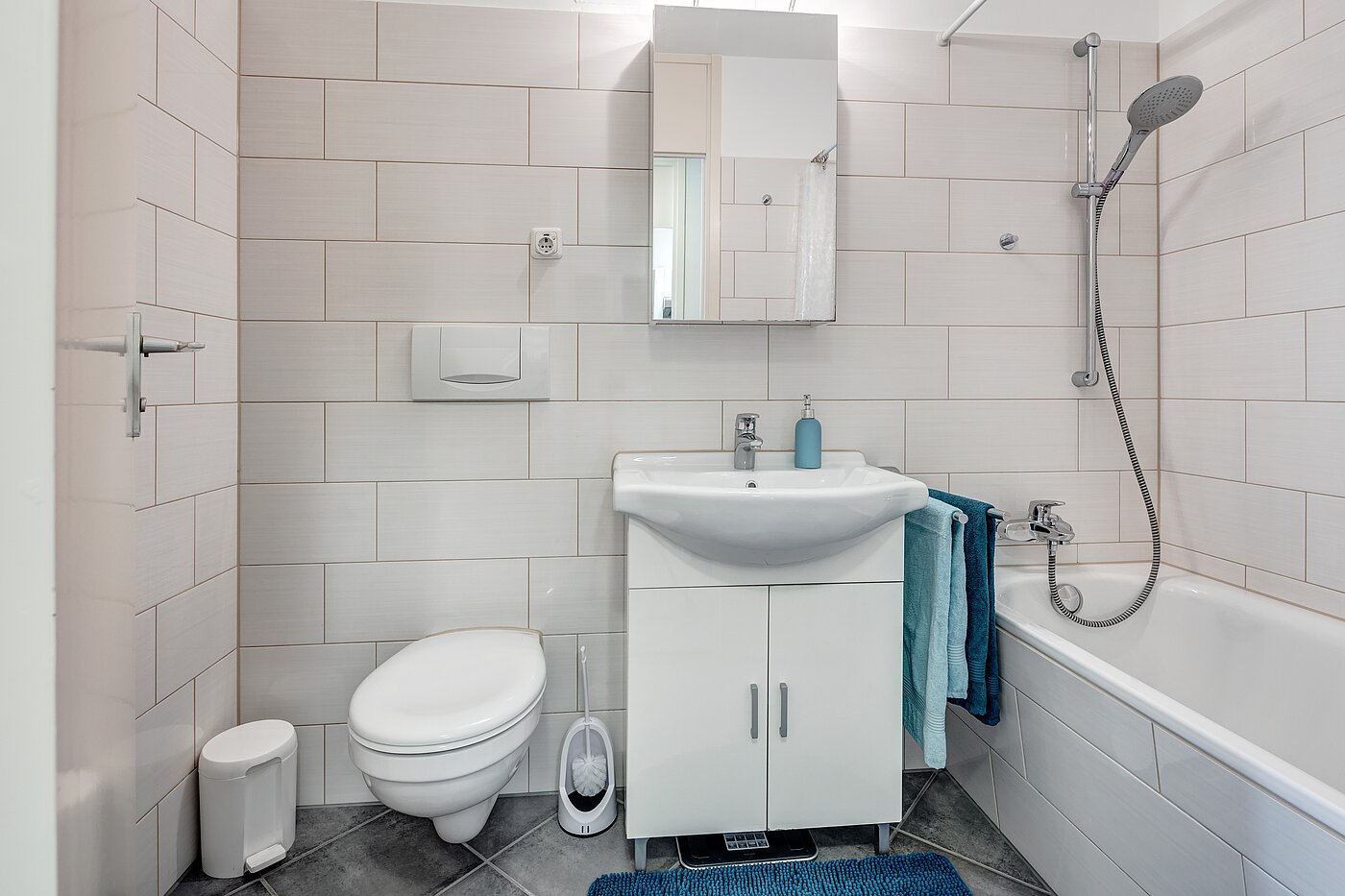 フラット 部屋数 1 部屋 | München-Johanneskirchen | 2204ML7 | ...komplett in weiß gehalten