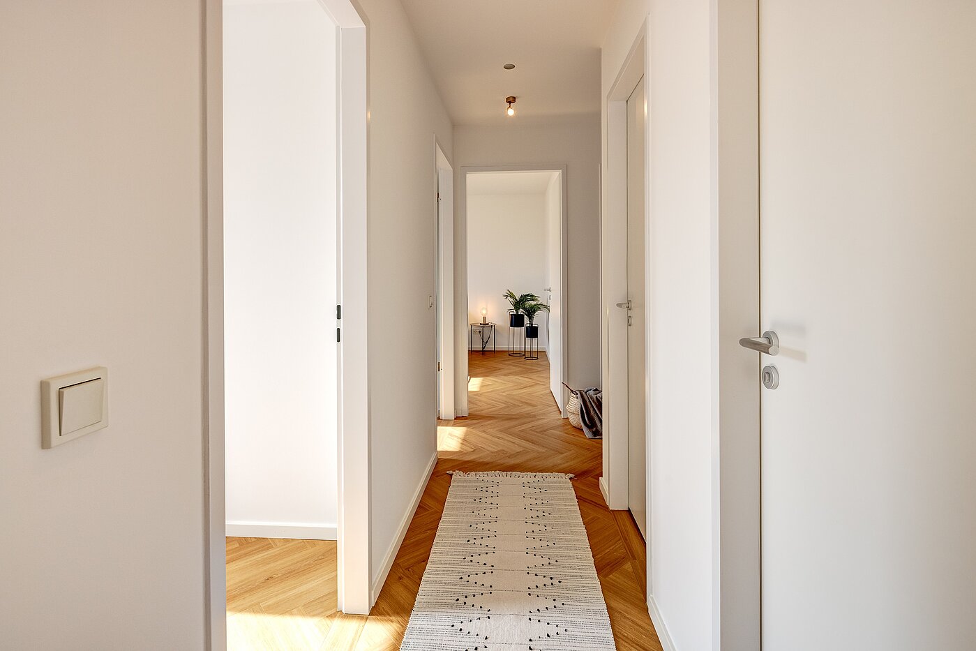 フラット 部屋数 2.5 部屋 | München-Schwanthalerhöhe | 2210ML2 | Flur Blickrichtung Schlafzimmer