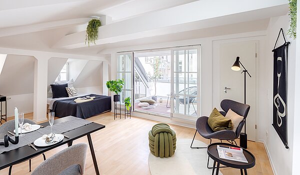 アティック・フラット（屋根裏） 部屋数 1 部屋 | München-Sendling | 700402