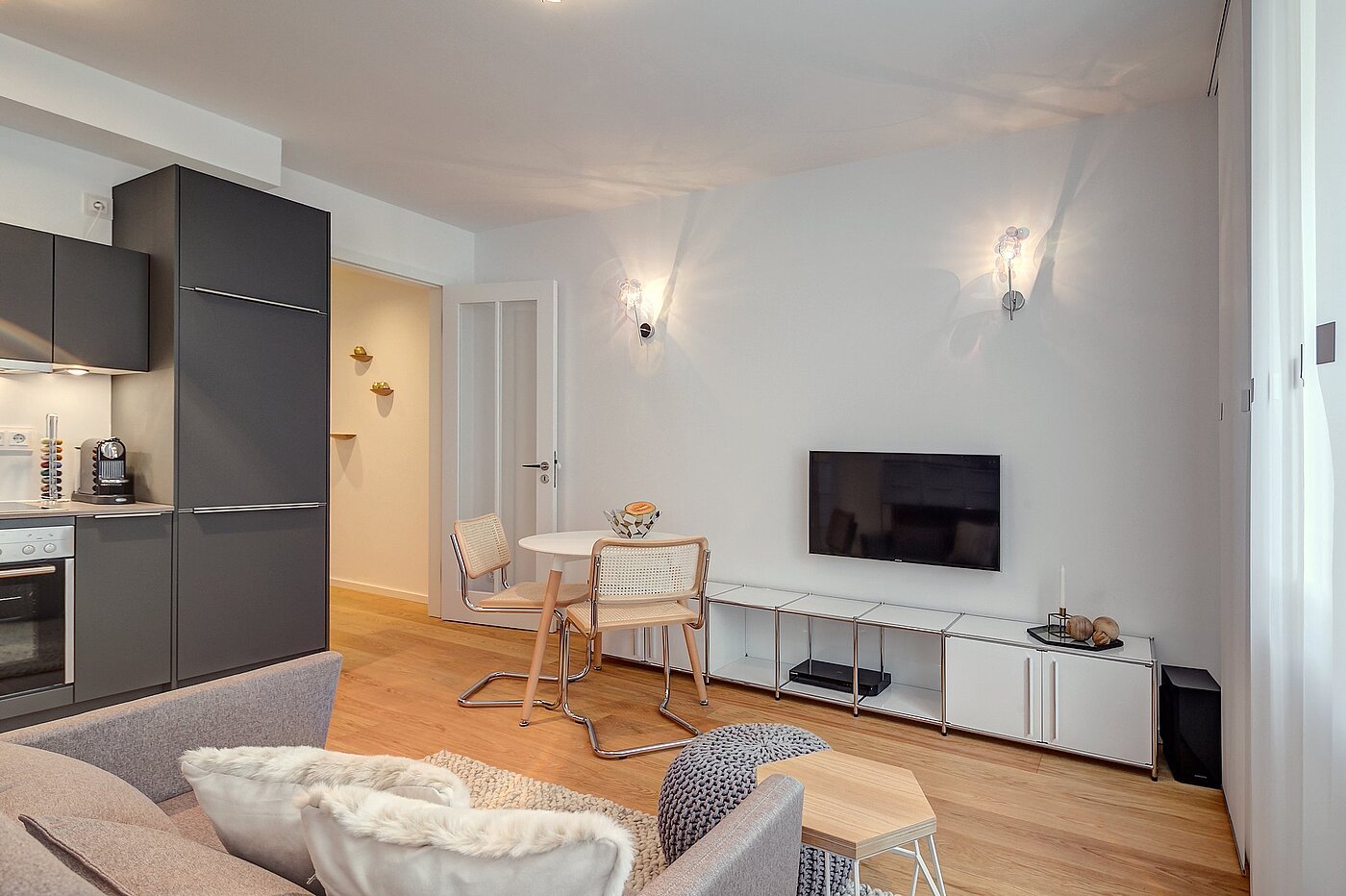 フラット 部屋数 1 部屋 | München-Schwabing | 1908ML2 | ...Essbereich mit...