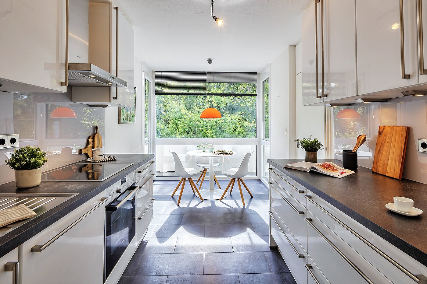 フラット 部屋数 3.5 部屋 | München-Bogenhausen | 70267 | ...Küche mit...