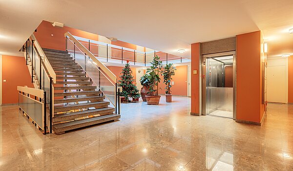 フラット 部屋数 3.5 部屋 | München-Bogenhausen | 70305 | Einladendes Entrée