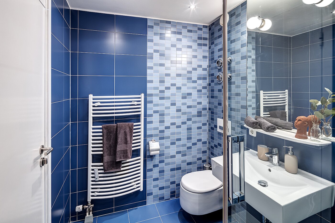 フラット 部屋数 1 部屋 | München-Maxvorstadt | 70165 | ...Handtuchheizkörper