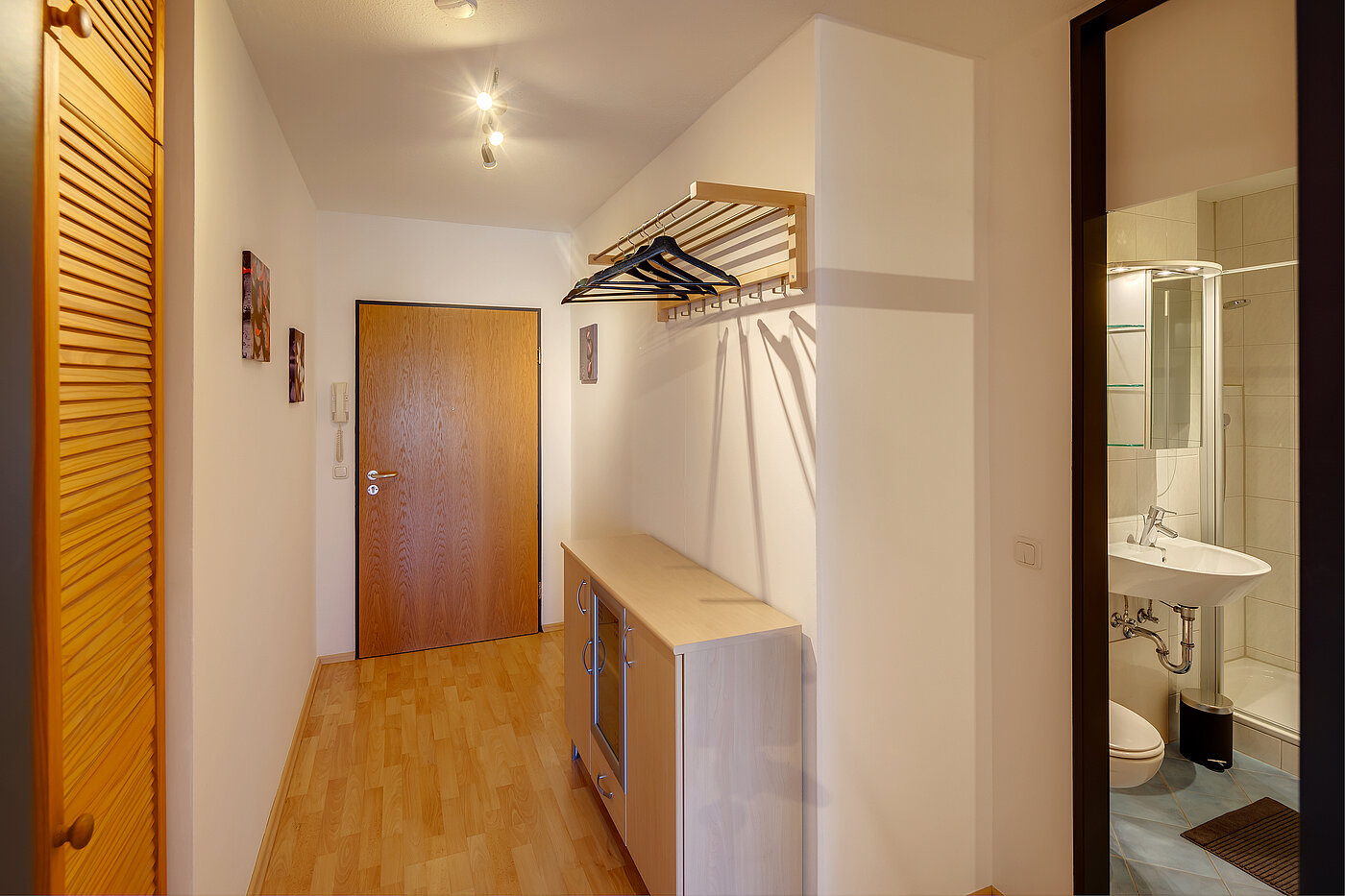 フラット 部屋数 2 部屋 | München-Feldmoching | 70424 | ...Garderobe