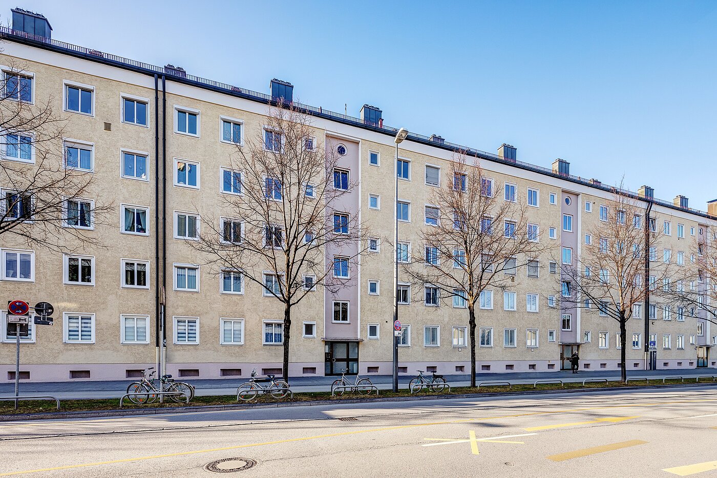 フラット 部屋数 1 部屋 | München-Sendling | 2201ML3 | Fassadenansicht von der Straße...
